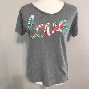 Old Navy Boyfriend T-Shirt Medium